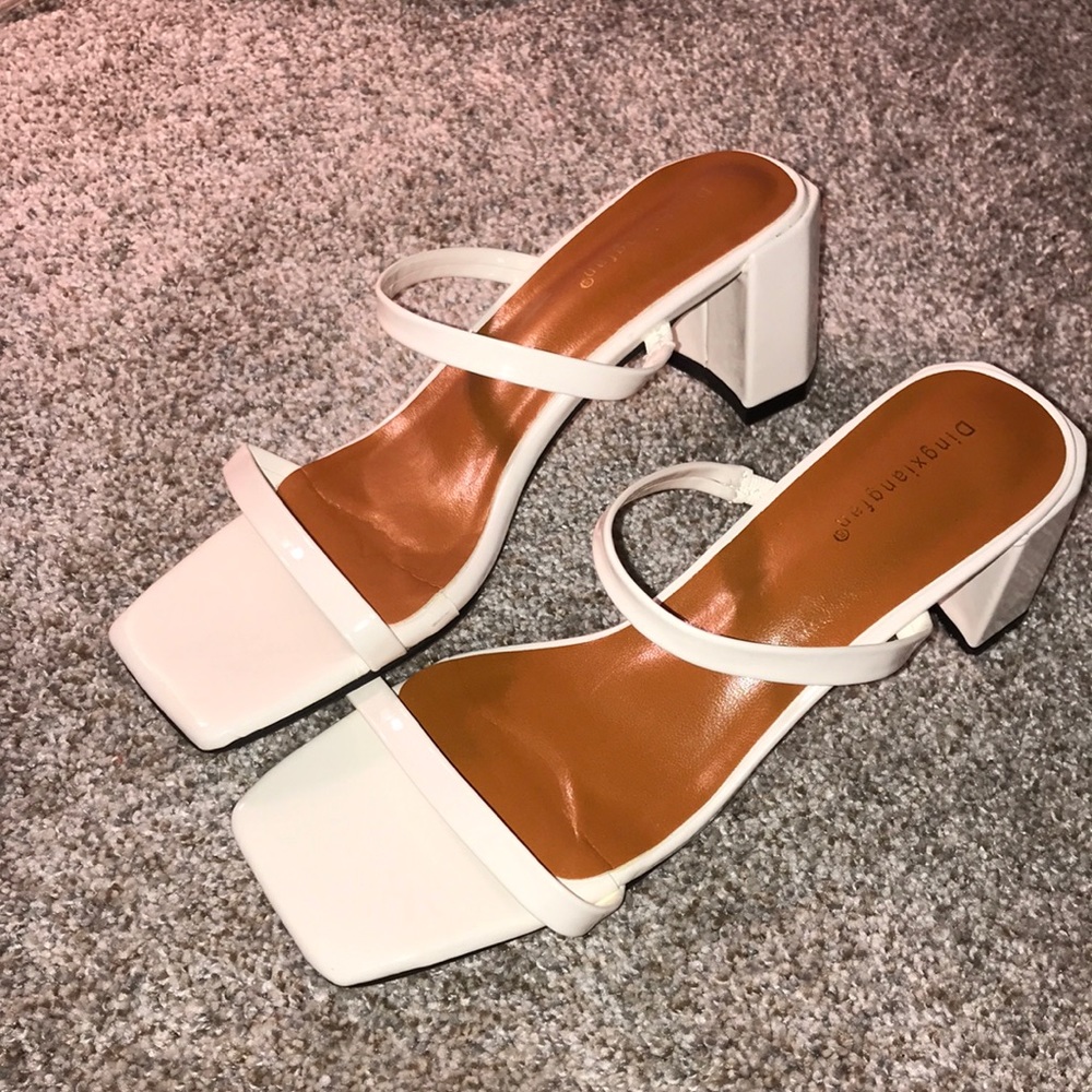 Two strap white block heels!!